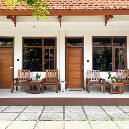Maithala Villa & Living