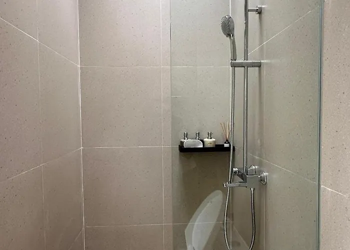 Hotel Maithala & Living
