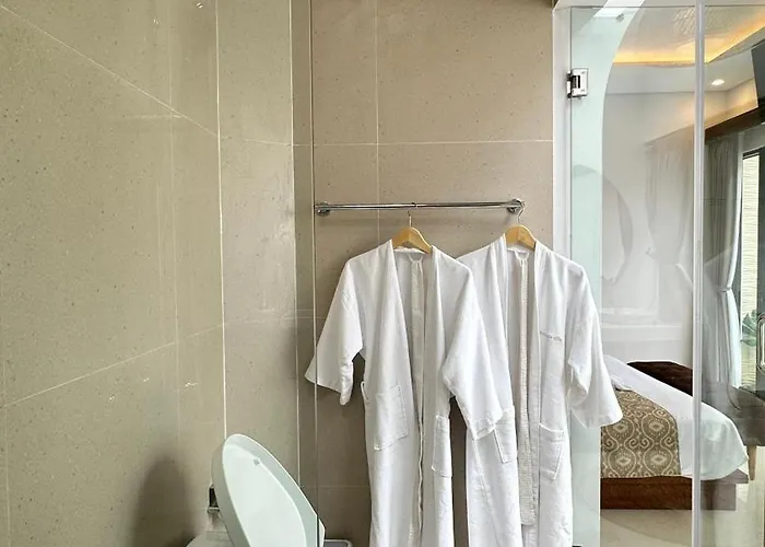 Hotel Maithala & Living