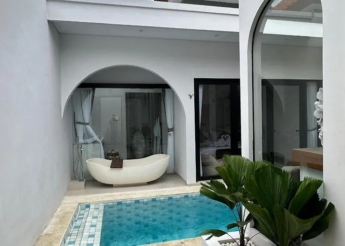 Maithala & Living Kuta (Bali)