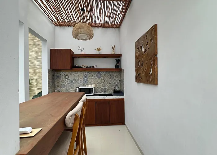 Maithala & Living * Kuta (Bali)