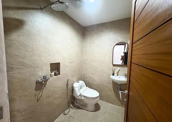 Hotel Maithala & Living